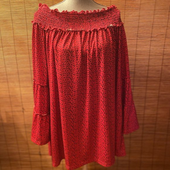 southern stitch Tops - NWT Southern Stitch Pink with Black Polka Dot Blouse with Bell Sleeves Size 3X